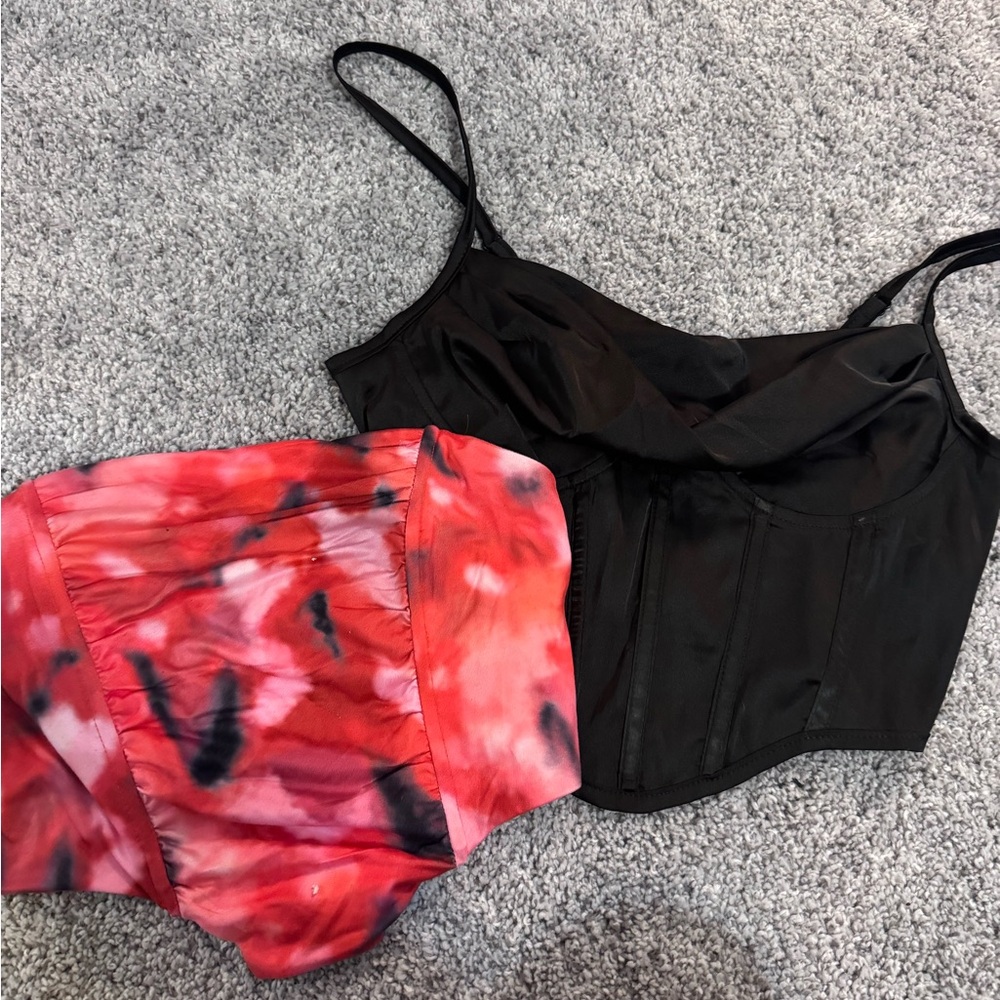 SHEIN Red and Black Tie-Dye Fabric